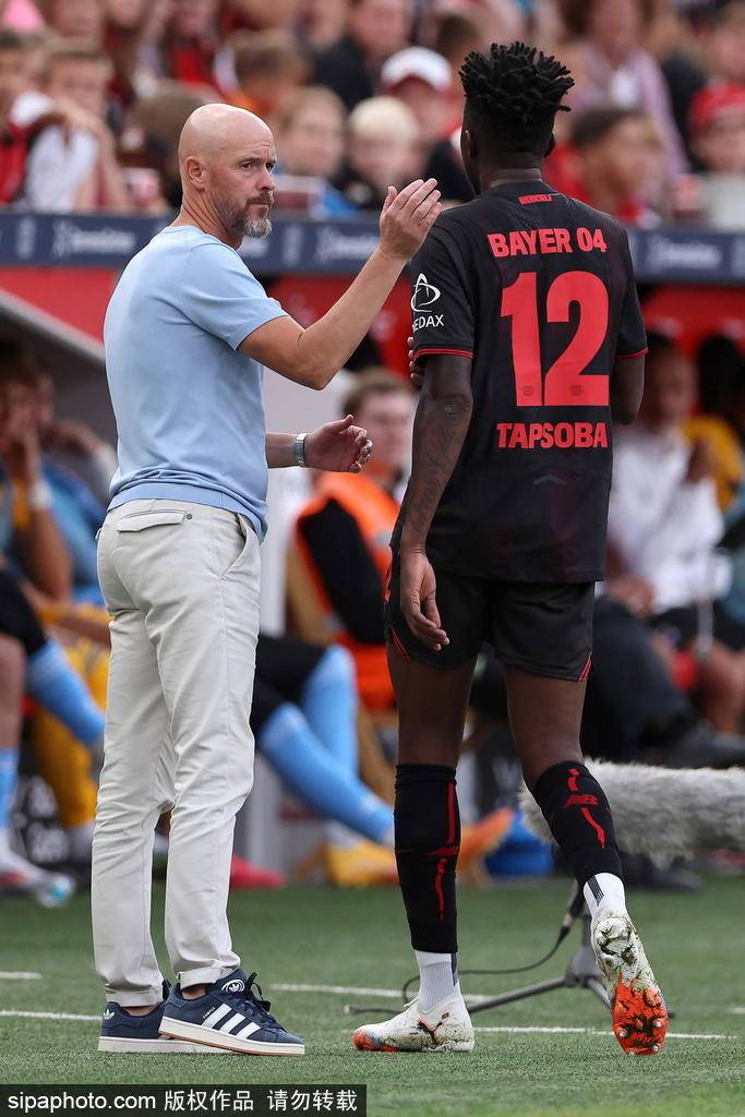 德甲新赛季爆冷！霍芬海姆逆袭勒沃库森，滕哈格首秀失利